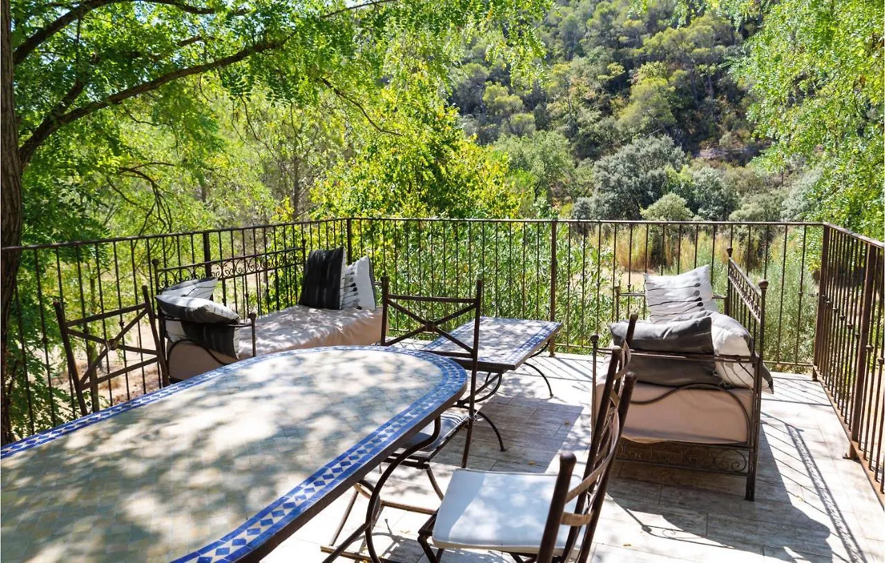 Gorgeous Home In Uchaux With House Sea View 0*,  France