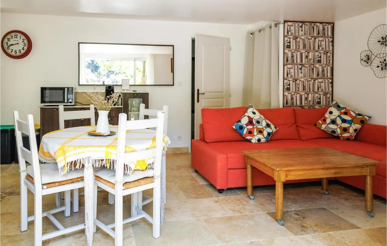 Gorgeous Home In Uchaux With House Sea View France