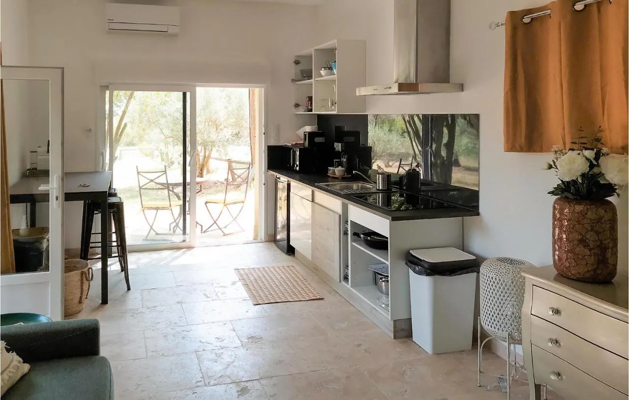 Gorgeous Home In Uchaux With House Sea View 0*,